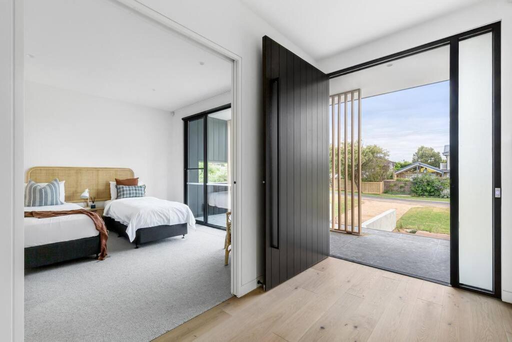 Kirks On Park - Brand New Luxury Home, Great Location Sorrento Exterior photo